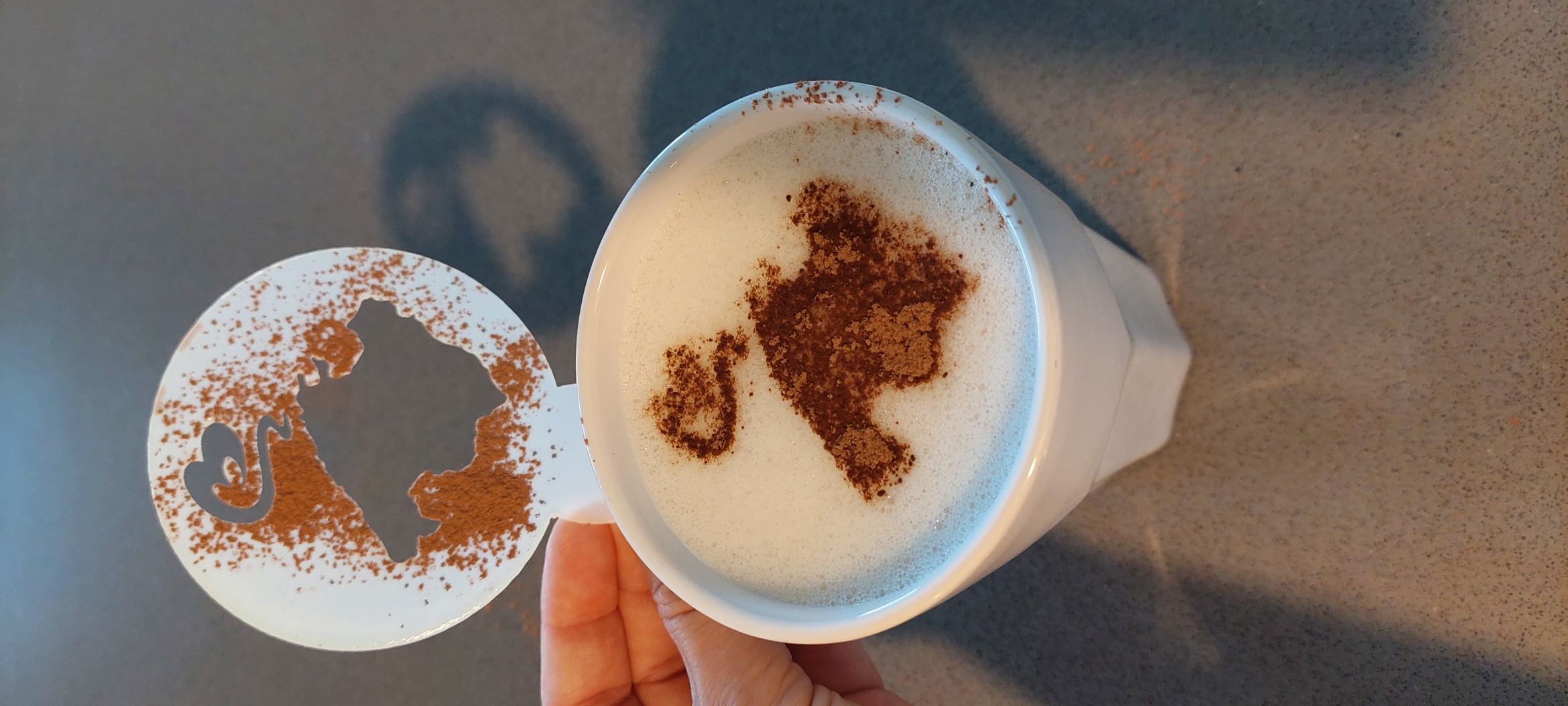 Ansicht 3 von Kaffee-, Kakaoschablone „Mallorca Silhouette“ für den Milchschaum