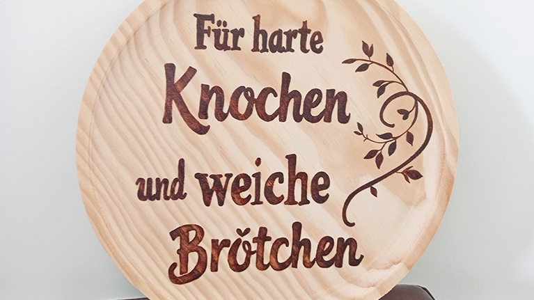 Brotzeitbrett „harte Knochen“